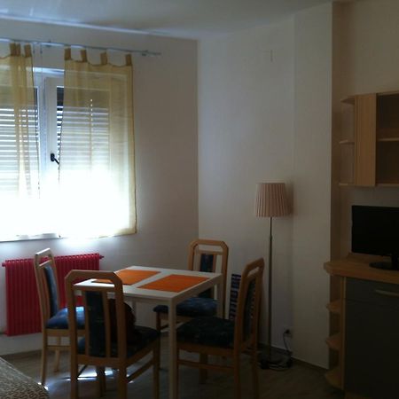 Casa Laurino In Centro A Bolzano Apartment Стая снимка