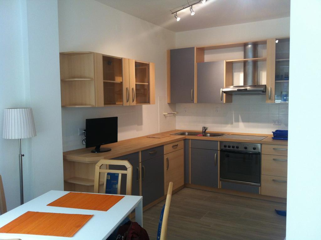 Casa Laurino In Centro A Bolzano Apartment Стая снимка